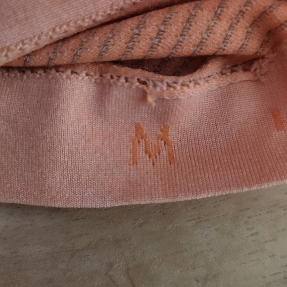 Lululemon Metal Vent Short Sleeve - Picture 6 of 8